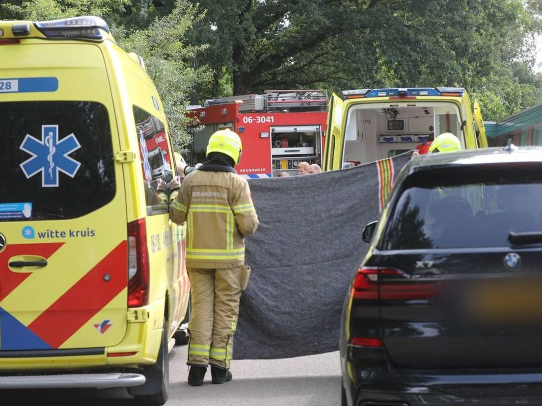 Hulpdiensten bij een ongeluk op een camping