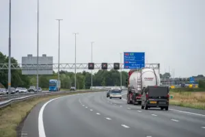 Snelweg afgesloten vanwege een ongeluk