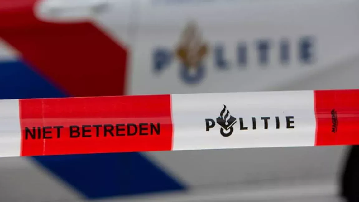 Man overleden na aanval door twee honden in woning in Rotterdam