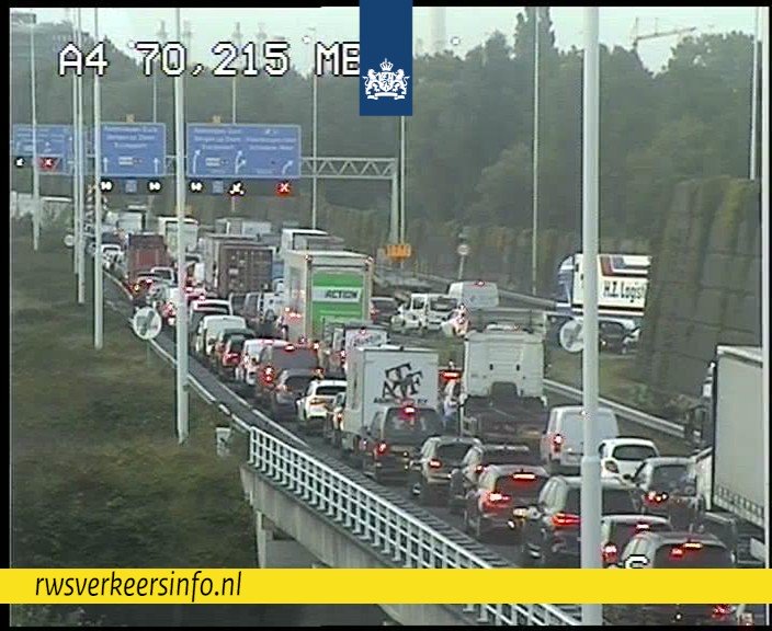 A4 afgesloten na kettingbotsing bij Leiden