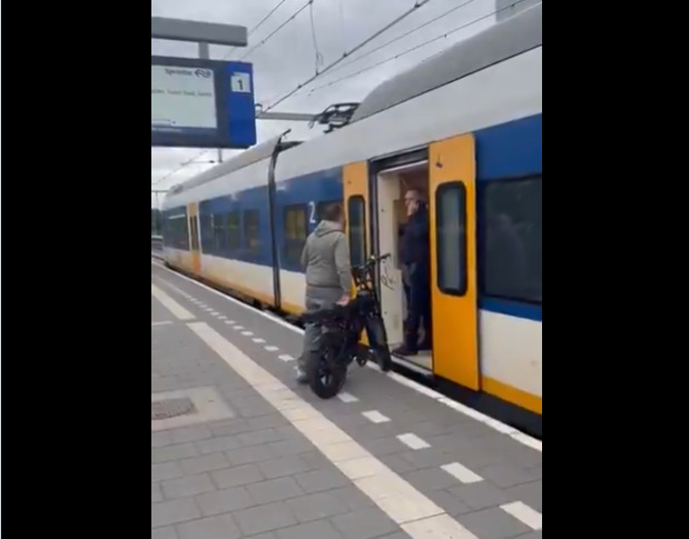 Man mag de trein niet in met een fatbike