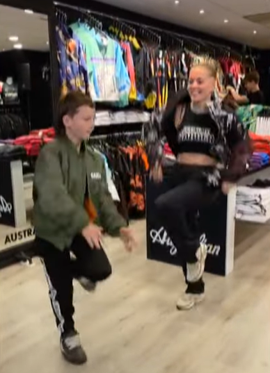 Tienjarige Duke verovert TikTok met miljoenen views: nieuwe held van de hardcore