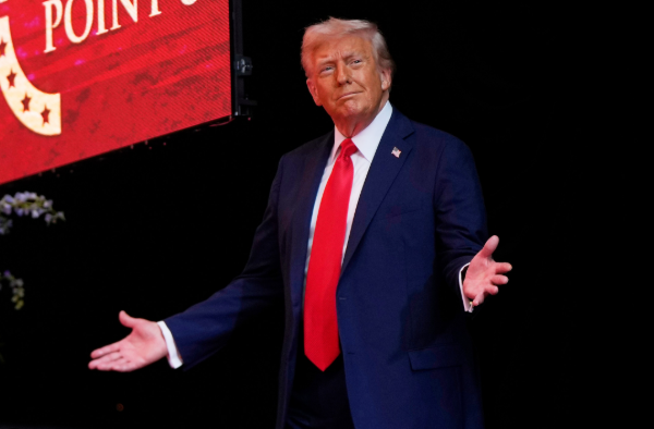 200.000 Amerikanen in tranen om Charlie Kirk – maar Trump speelt de grapjas