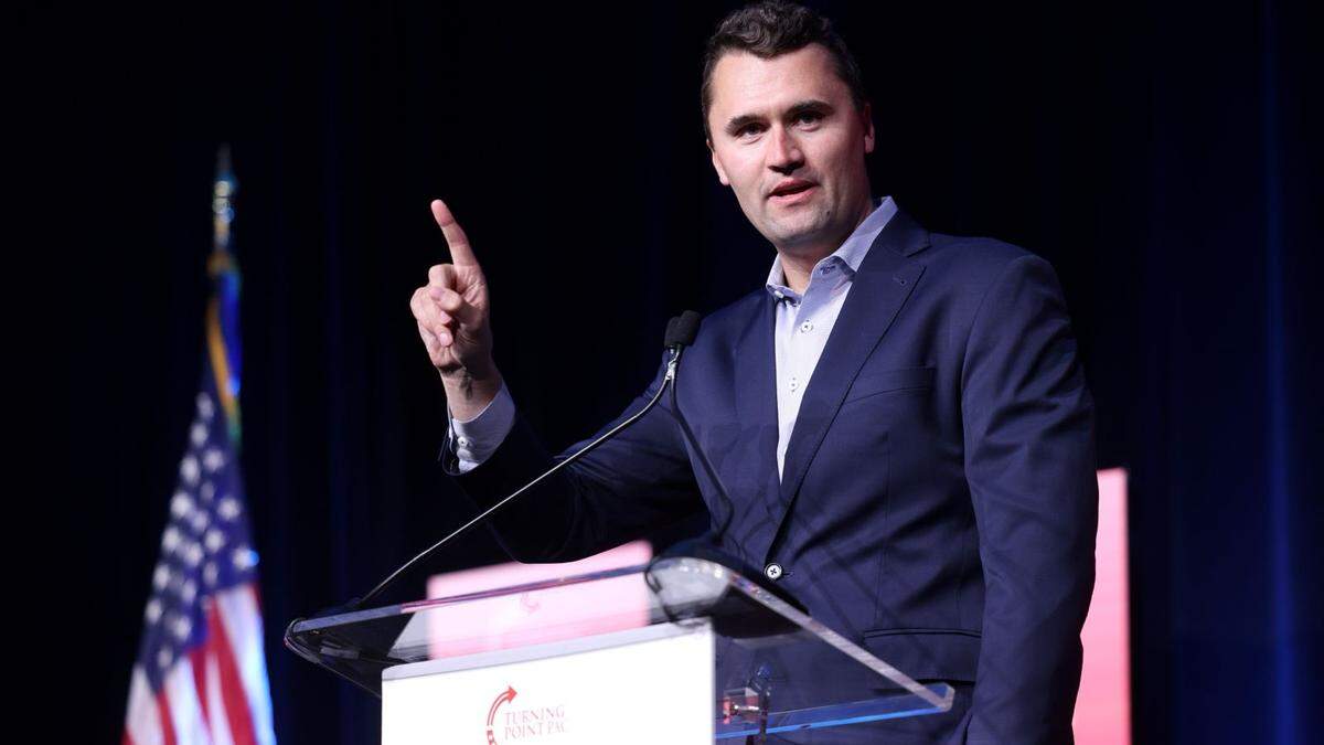 Trump-vertrouweling Charlie Kirk (31) neergeschoten tijdens evenement in Utah