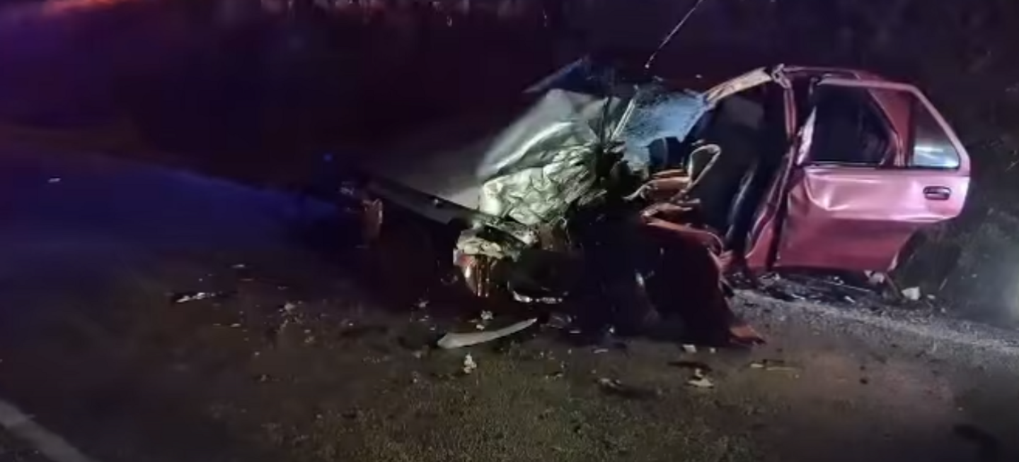 Ongekend drama: man zakt in elkaar bij wrak van zijn vrouw en overlijdt aan ‘gebroken hart’