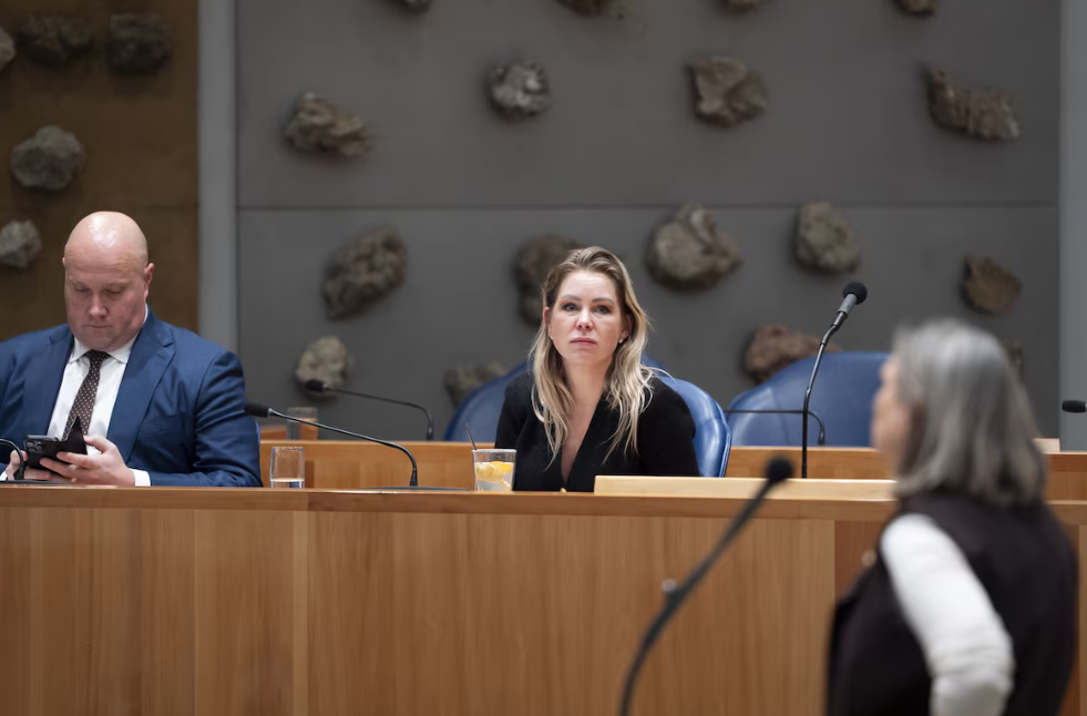 Kamer dreigt minister Wiersma: druk de mestplannen niet door