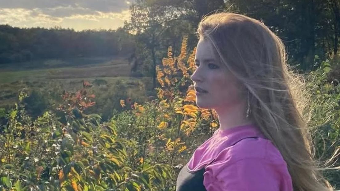 School herdenkt overleden oud-leerling Doris: “Een lieve, grappige en unieke persoonlijkheid”