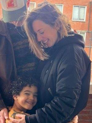 Zita verloor op jonge leeftijd haar man en stond er ineens alleen voor, maar kreeg hulp van onbekend stel