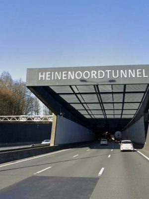 Let op: Heinenoordtunnel en delen van A15 de komende nachten dicht