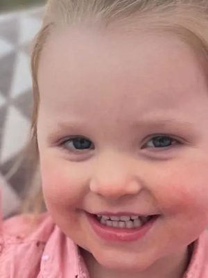 Intensieve zorg voor Anna (3), ouders hebben dringend rolstoelbus nodig