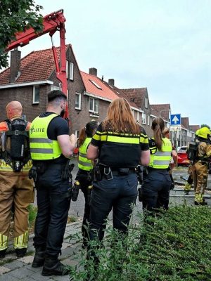 Brand verwoest studentenhuis in Tilburg: bewoners geëvacueerd