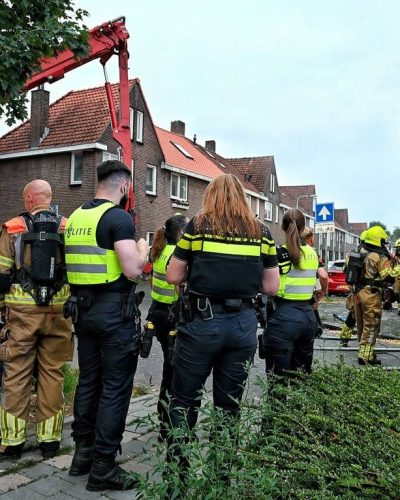 Brand verwoest studentenhuis in Tilburg: bewoners geëvacueerd