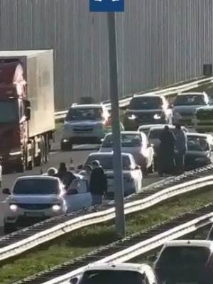 Kettingbotsing op a2 en ongeval met vrachtwagen op a58