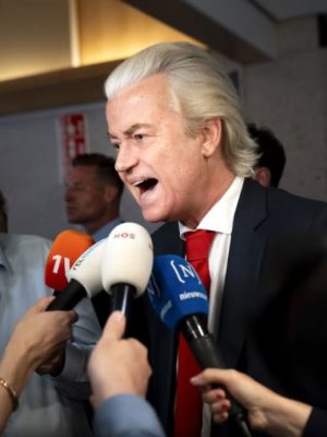 Wilders haalt keihard uit naar minister Van Weel