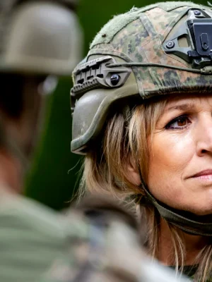 Koningin Máxima wordt reservist bij Defensie
