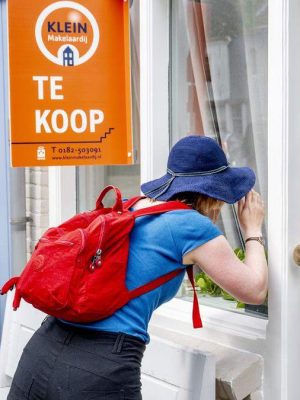 Beleggers dumpen meer huurwoningen dan ze bijbouwen: ’Nederland zakt steeds verder in wooncrisis’
