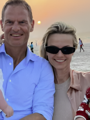 Frank de Boer deelt bijzonder babynieuws – dochter Romy bevallen van zoontje