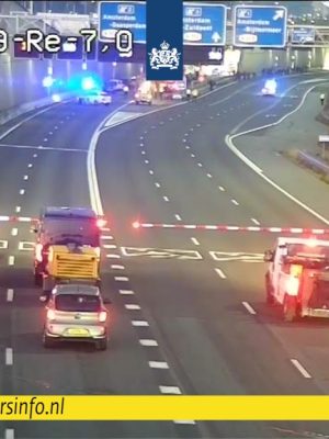 Chaos op de A9: tunnel richting Amstelveen compleet afgesloten door brandend voertuig