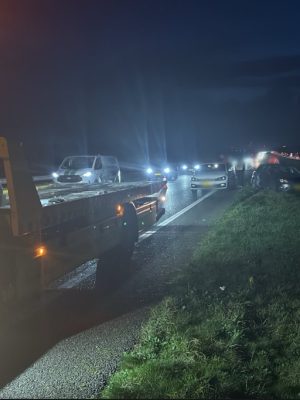 A6 compleet vast na ochtendcrash bij Almere: chaos en een uur file richting Amsterdam