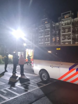 Drie zwaargewonden en honderden bewoners geëvacueerd bij grote brand in woonzorgcentrum Tilburg