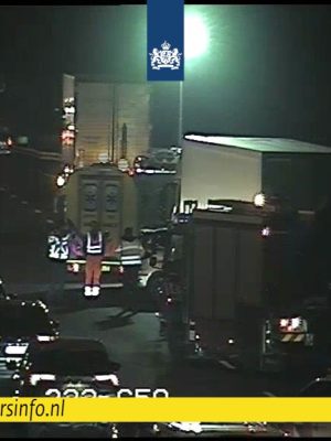 Hele A2 loopt vast: botsing met vrachtwagen veroorzaakt enorme chaos