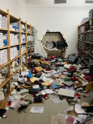 Criminelen boren kluismuur door en verdwijnen met 30 miljoen