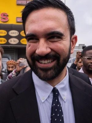 Linkse burgemeesterskandidaat Mamdani wint verkiezingen in New York