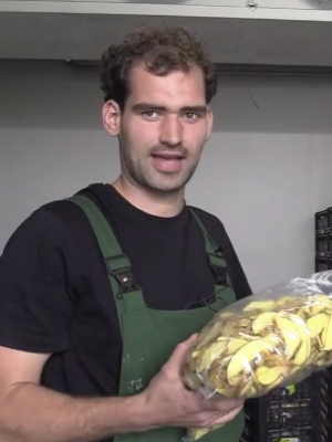 Boer Dirk slaat alarm: 190.000 kilo aardappelen dreigen in de prullenbak te verdwijnen