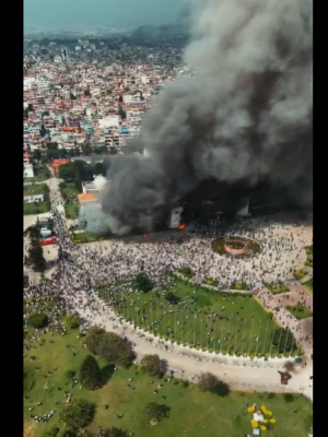 Chaos in Frankrijk: ruim 250 arrestaties bij ‘Blokkeer Alles’-protesten