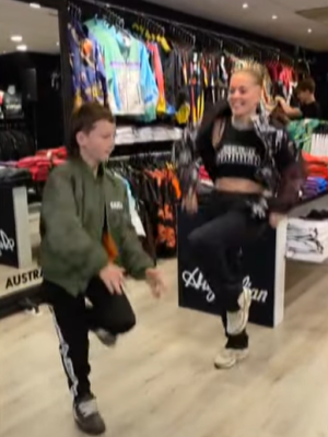 Tienjarige Duke verovert TikTok met miljoenen views: nieuwe held van de hardcore