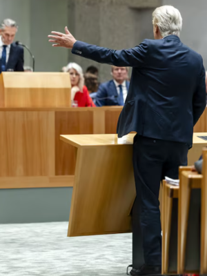 Schoof onder vuur tijdens Politieke Beschouwingen: oproep tegen polarisatie stuit op hoon