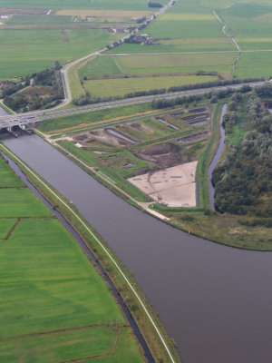 Vrachtschip ramt jacht bij Warten, hulpdiensten massaal ter plaatse
