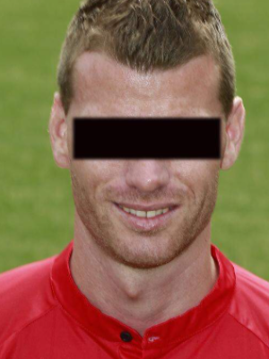 Trainer Vitesse in opspraak: seksappjes naar minderjarige jeugdvoetballer