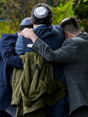 Britse politie geeft naam en leeftijd aanslagpleger Manchester vrij