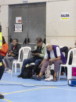 Zware overstromingen in Zuid-Spanje door noodweer: tientallen geëvacueerd, ook Valencia en Ibiza getroffen