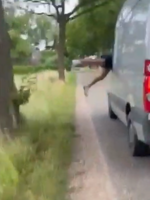 Marokkaan doet brakecheck op Nederlands koppel en daar krijgt hij snel spijt van