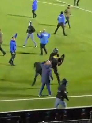 Massale rellen bekerduel FC Den Bosch – ADO Den Haag compleet uit de hand gelopen