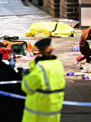 Negen zwaargewonden na bloedige aanval in trein: “Het leek een horrorfilm”