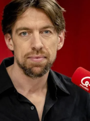 Aandoenlijke beelden: Mattie Valk beleeft ultiem kindergeluk