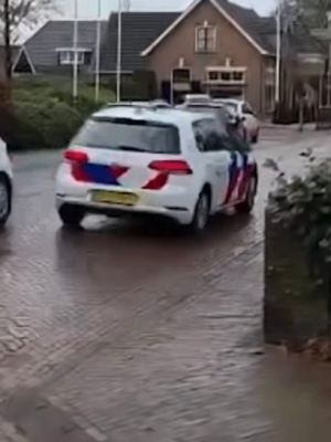 Gestolen Mercedes zorgt voor wilde achtervolging door dorp