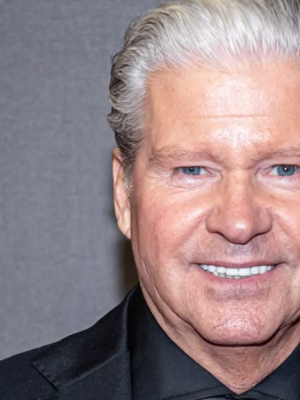 Aan dit goede doel gaat Dries Roelvink zijn AOW schenken: ‘Ik heb zoveel mails gehad’