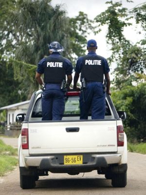 Bloedbad in Suriname: man steekt tien mensen dood, ook eigen kinderen