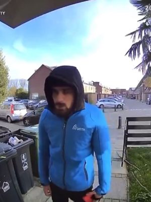 Agressieve Delta-verkoper gefilmd: ‘Broer, wil jij overstappen of niet?’