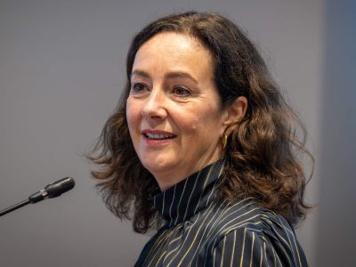 Spoeddebat eindigt in chaos, Halsema krijgt ervan langs