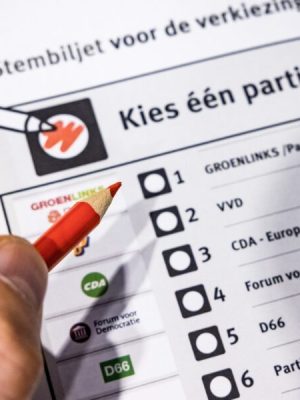 Laatste peiling: PVV levert fors in, maar blijft grootste partij