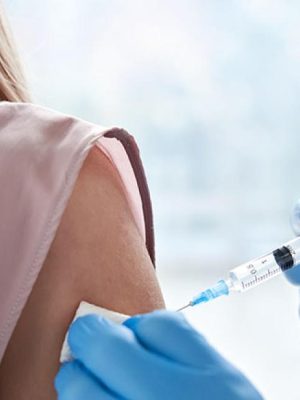 Vanaf morgen coronaprik-uitnodigingen op de mat – maar niet iedereen krijgt er een