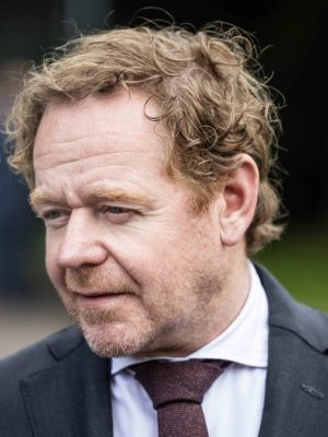 Minister wil asielwet aanpassen zodat hulp aan illegalen niet strafbaar wordt